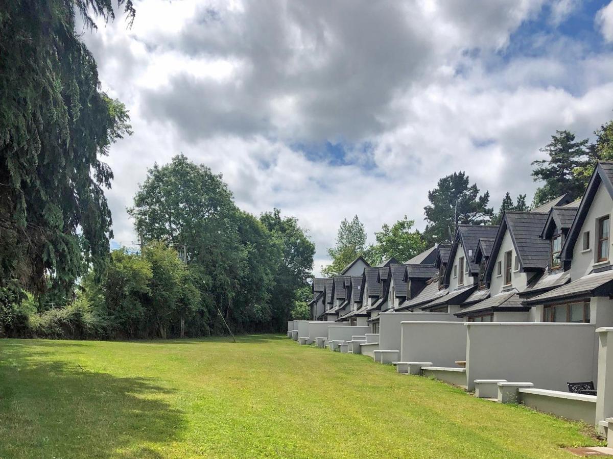 Old Court Holiday Homes Terryglass - Sleeps 6 By Trident Holiday Homes Exterior photo